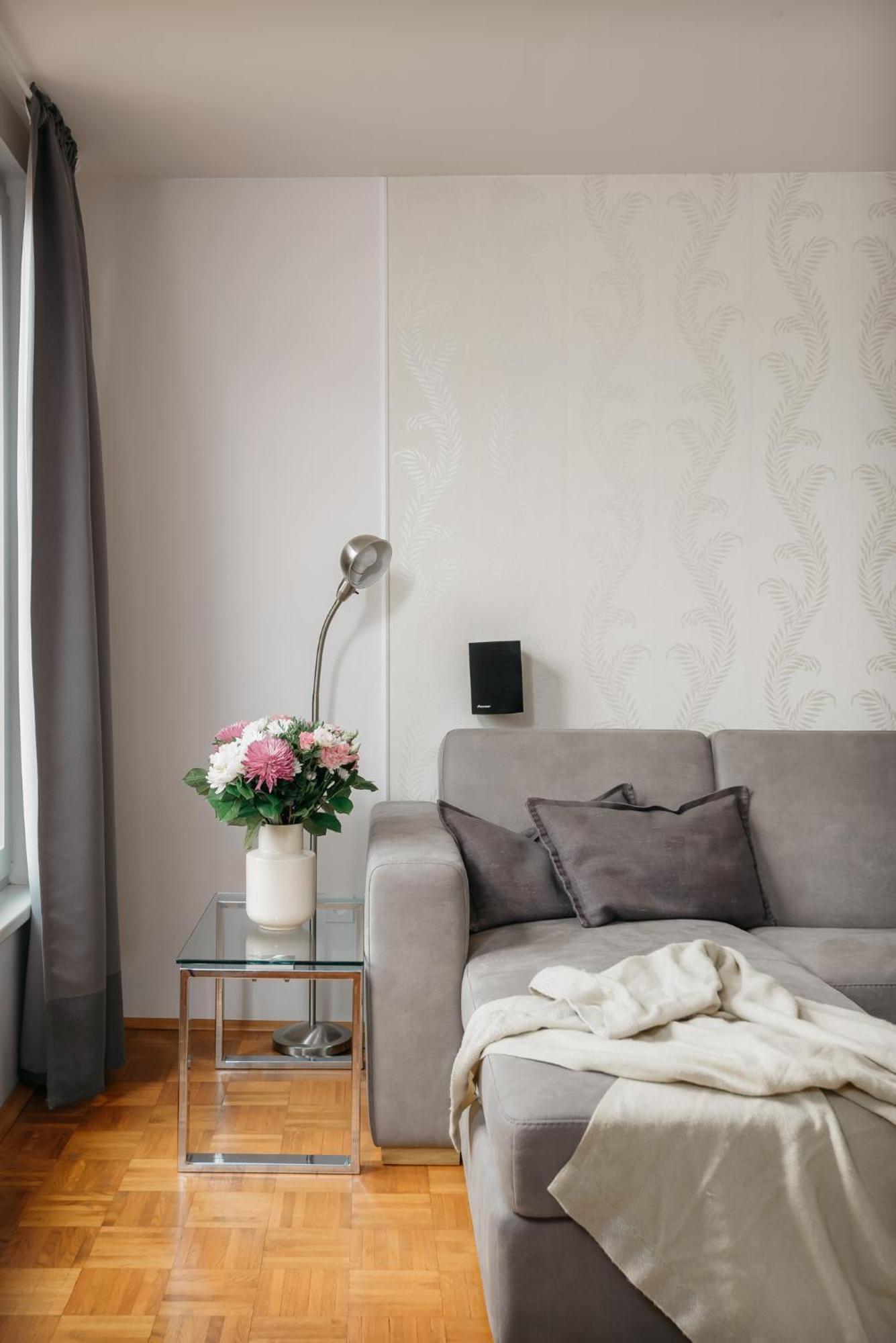 Roy 2 Bdr Apartment With Prague Castle View, Parking & Ac 外观 照片